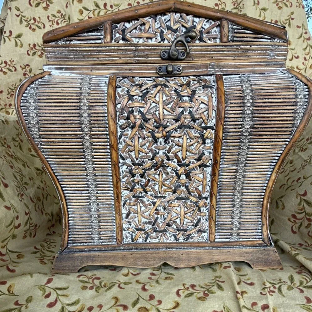 Vintage Style Wooden Rattan & Wicker Decorative Storage Chest– Boho,Swivel Latch